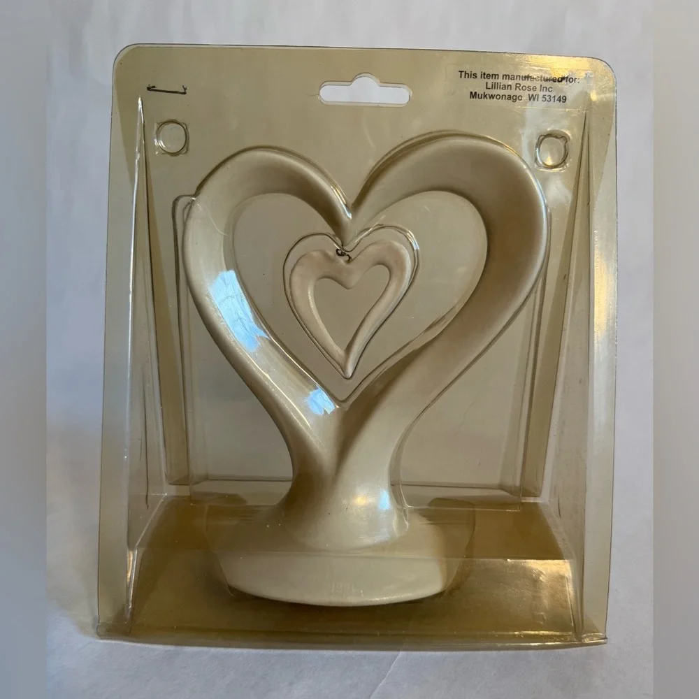 Elegant White Porcelain Double Heart Figurine NWT